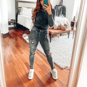 High waisted Windsor distressed jeans